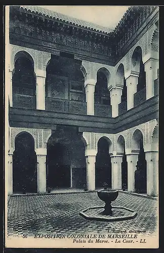 AK Marseille, Exposition coloniale 1922, Palais du Maroc, La Cour