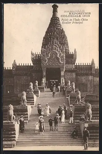 AK Marseille, Exposition coloniale 1922, Palais de l`Indo-Chine, Escalier Principal
