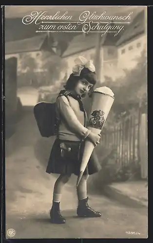 Foto-AK NPG Nr. 7836 /4: Neue Photographische Gesellschaft: Kleines Mädchen mit Schultüte, Glückwunsch zur Einschulung