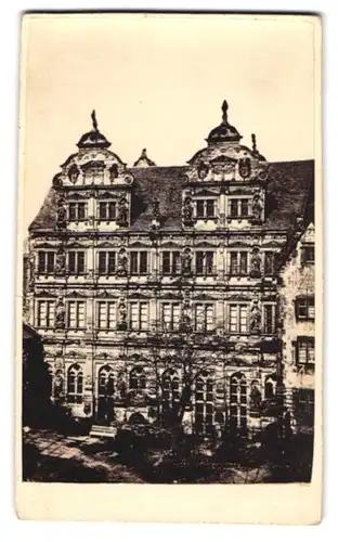 Fotografie unbekannter Fotograf, Ansicht Heidelberg, Blick auf den Friedrichsbau am Schloss Heidelberg, 1863