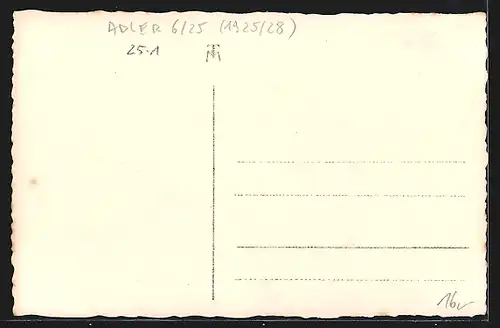 Foto-AK Auto Adler 6 /25 (1925 /28), Paar beim Ausflug im KFZ