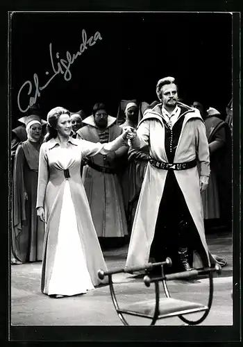 AK Opernsängerin Catarina Ligendza auf der Bühne, mit original Autograph