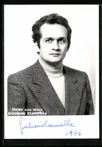 AK Opernsänger Giuliano Ciannella im Anzug, mit original Autograph