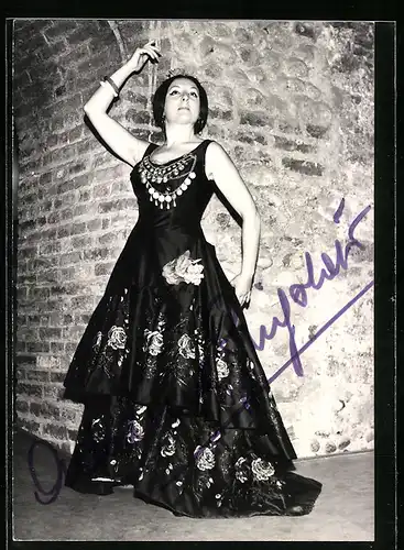 AK Opernsängerin Adalina Grigolato tanzt, mit original Autograph