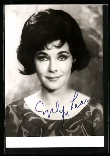 AK Opernsängerin Evelyn Lear mit original Autograph