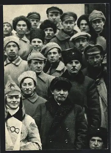 Künstler-AK Lenin zwischen seinem Volk