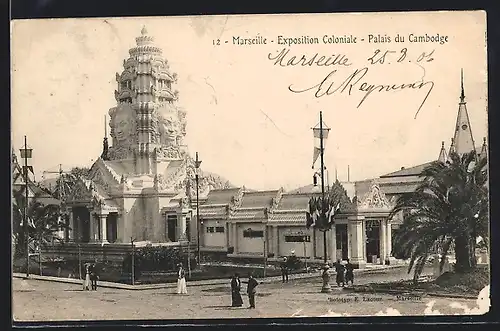AK Marseille, Exposition Coloniale 1906, Palais du Cambodge mit Leuten, Ausstellung
