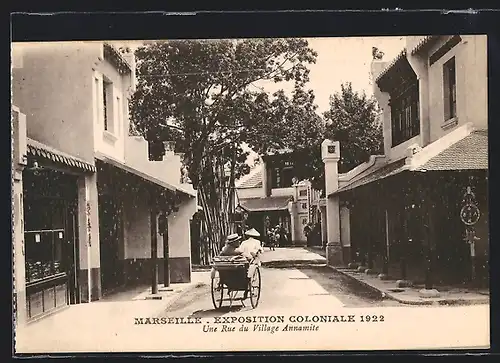 AK Marseille, Exposition coloniale 1922, Une Rue du Village Annamite