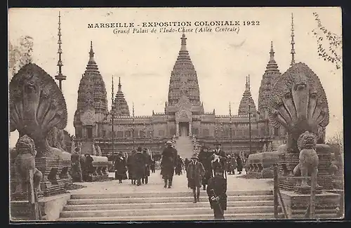 AK Marseille, Exposition coloniale 1922, Grand Palais de l`Indochine, Allée Centrale