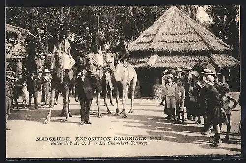 AK Marseille, Exposition coloniale 1922, Les Chameliers Touaregs