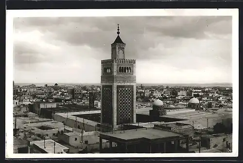 AK Tunis, Vue Générale