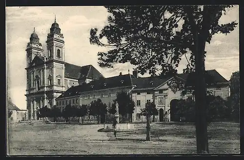 AK Feldsberg / Valtice, Blick zur Pfarrkirche