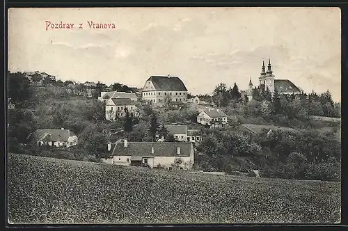 AK Wranau /Mähr. Schweiz, Ortsansicht mit Wallfahrtskirche