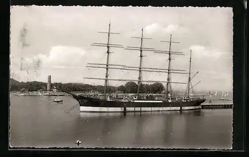 AK Travemünde, Segelschiff Passat im Hafen