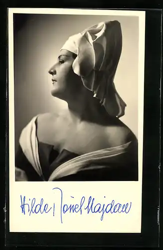 AK Opernsängerin Hilde Rössel-Majdan mit Haube, original Autograph