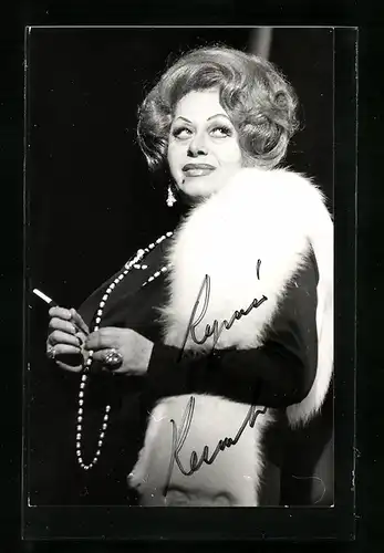 AK Opernsängerin Regina Resnik auf der Bühne, mit original Autograph