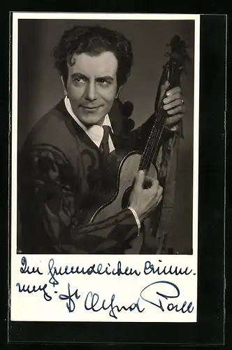 AK Opernsänger Alfred Poell mit Gitarre, original Autograph