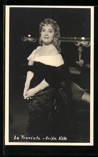 AK Opernsängerin Erika Köth in La Traviata, mit original Autograph
