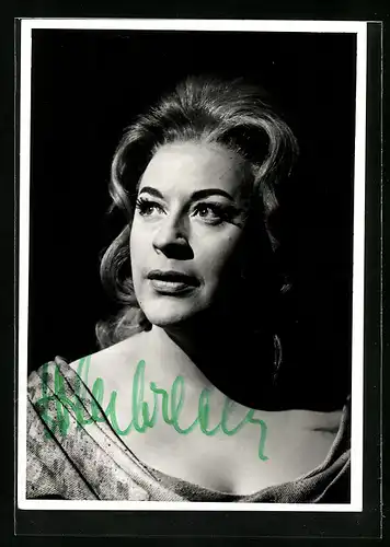 AK Opernsängerin Hildegard Hillebrecht schaut zur Seite, mit original Autograph