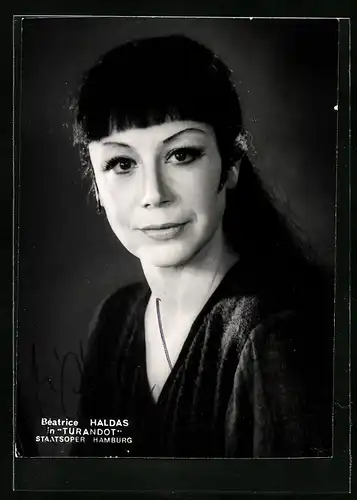 AK Opernsängerin Beatrice Haldas in Turandot, mit original Autograph