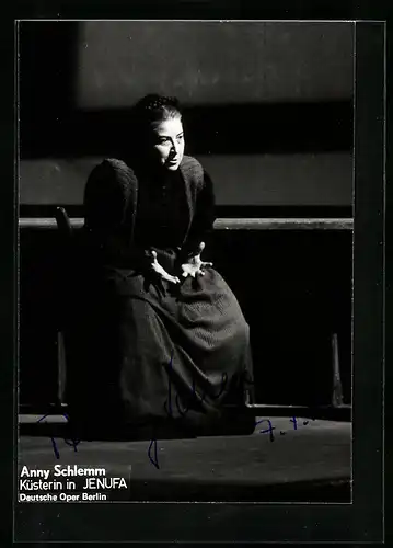 AK Opernsängerin Anny Schlemm als Künstlerin in Jenufa, mit original Autograph