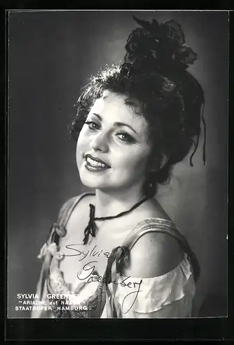 AK Opernsängerin Sylvia Greenberg in Ariadne auf Naxos, mit original Autograph