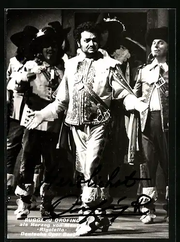 AK Opernsänger Ruggero Orofino als Herzog von Manteo in Rigoletto, mit original Autograph