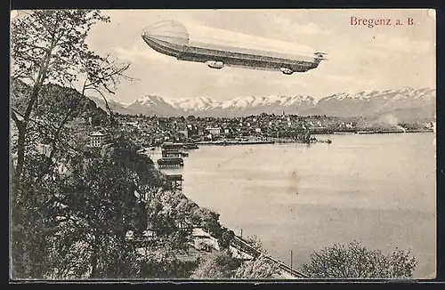 AK Bregenz a. B., Zeppelin über dem See