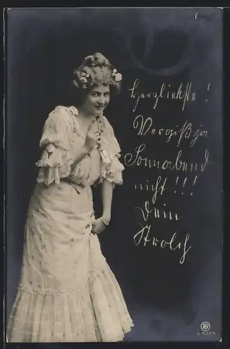 Foto-AK RPH Nr. S.902 /6: Junge Dame im hübschen Kleid