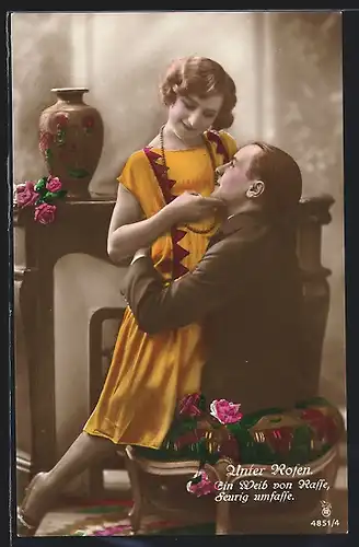 Foto-AK RPH Nr. 4851 /4: Mann umarmt rassige Frau