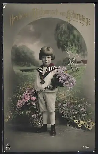 Foto-AK NPG Nr. 12794: Kleiner Junge im Matrosenanzug mit Blumen, Geburtstagsgruss