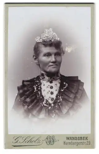 Fotografie Georg Scholz, Wandsbek, Hamburgerstr. 29, Jugendstil Dame mit Plattenkamera, Rückseitig Damen Portrait