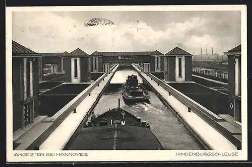 AK Anderten, Hindenburgschleuse mit Binnenschiffen
