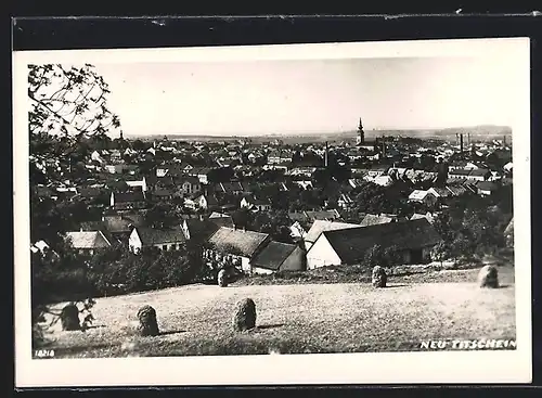 AK Neu-Titschein, Panorama mit Kirche
