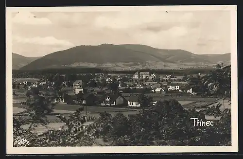 AK Trinec, Ortsansicht gegen das Gebirge