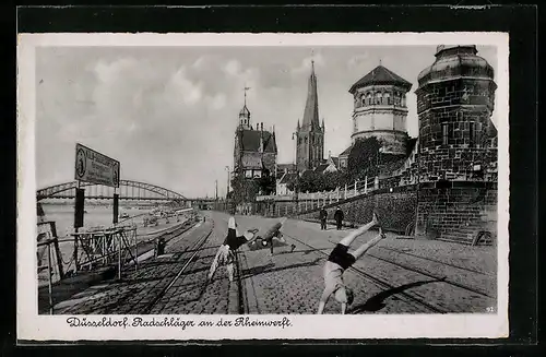 AK Düsseldorf, Radschläger an der Rheinwerft