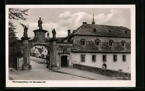 AK Eberbach i. Rhg., Staatl. Domänenkellerei, Pfortengasthaus mit Barockportal
