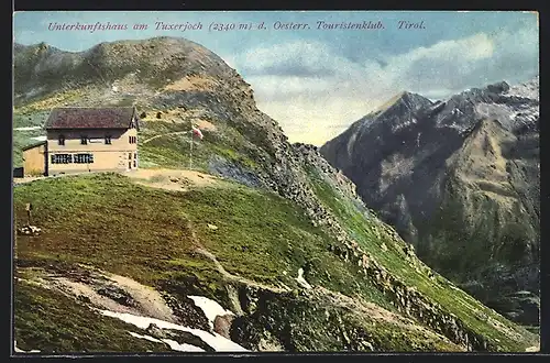 AK Unterkunftshaus am Tuxerjoch, Aussenansicht der Berghütte am Berghang