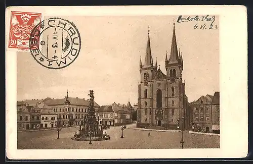 AK Chrudim, Strassenpartie mit Kirche und Brunnen