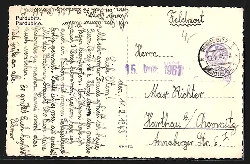 AK Pardubice, Strassenpartie mit Denkmal