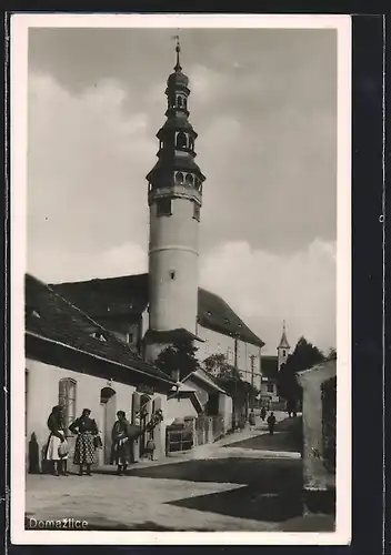 AK Domazlice, Strassenpartie mit Kirche