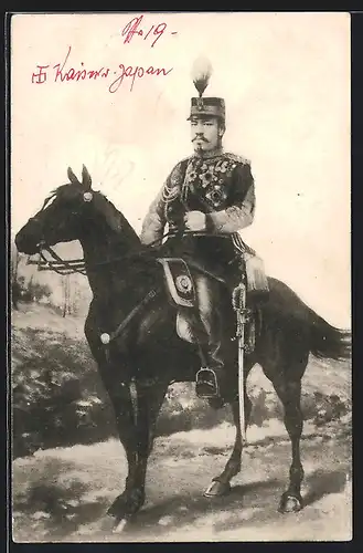 AK Kaiser Mutsuhito von Japan in Uniform auf seinem Pferd