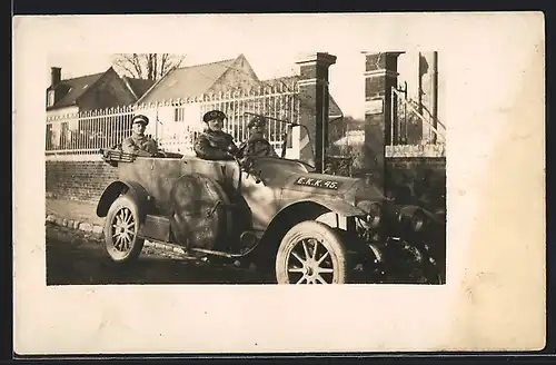 Foto-AK Auto Metallurgique (191 ), Offiziere im Wagen, EKK 45