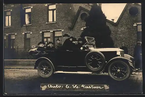 Foto-AK Auto Metallurgique (1922), Männer parken am Strassenrand