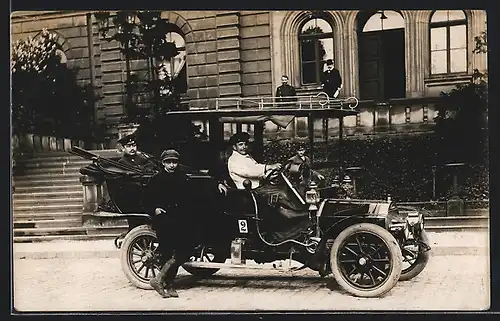 Foto-AK Auto Windhoff (19 ), Junge Männer am Wagen mit offenem Verdeck