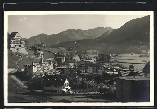 AK Davos-Dorf, Gesamtansicht mit Hotel