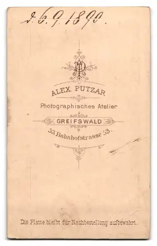 Fotografie Alex Putzar, Greifswald, Bahnhofstr. 53, Junger Herr im Anzug mit Krawatte