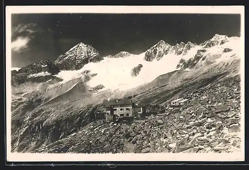 AK Plauenerhütte, Berghütte mit Reichenspitze und Kuchelmooskees
