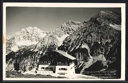 AK Pfeishütte, Berghütte gegen Praxmarkar-, Kaskar- und Sonntagskarspitze