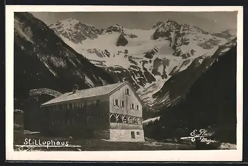 AK Stilluperhaus, Berghütte vor Gipfelpanorama